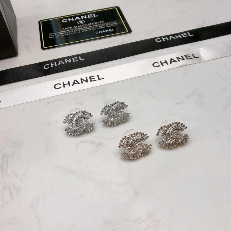 Chanel Earrings Lightweight 220189
