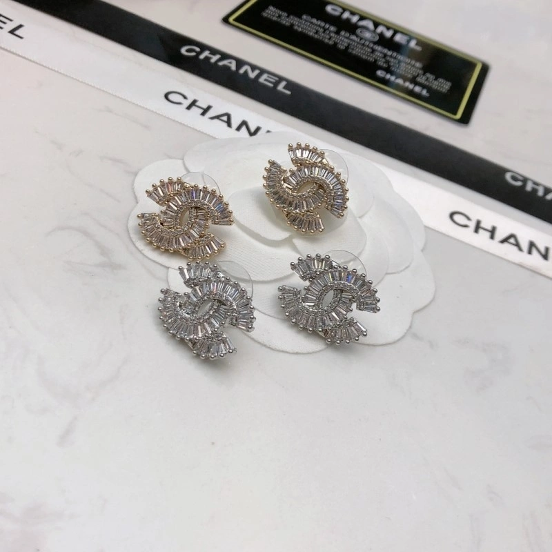 Chanel Earrings Lightweight 220189