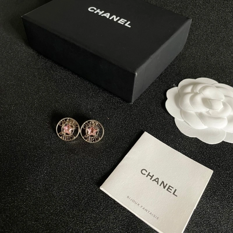 Chic Chanel Earrings 220184