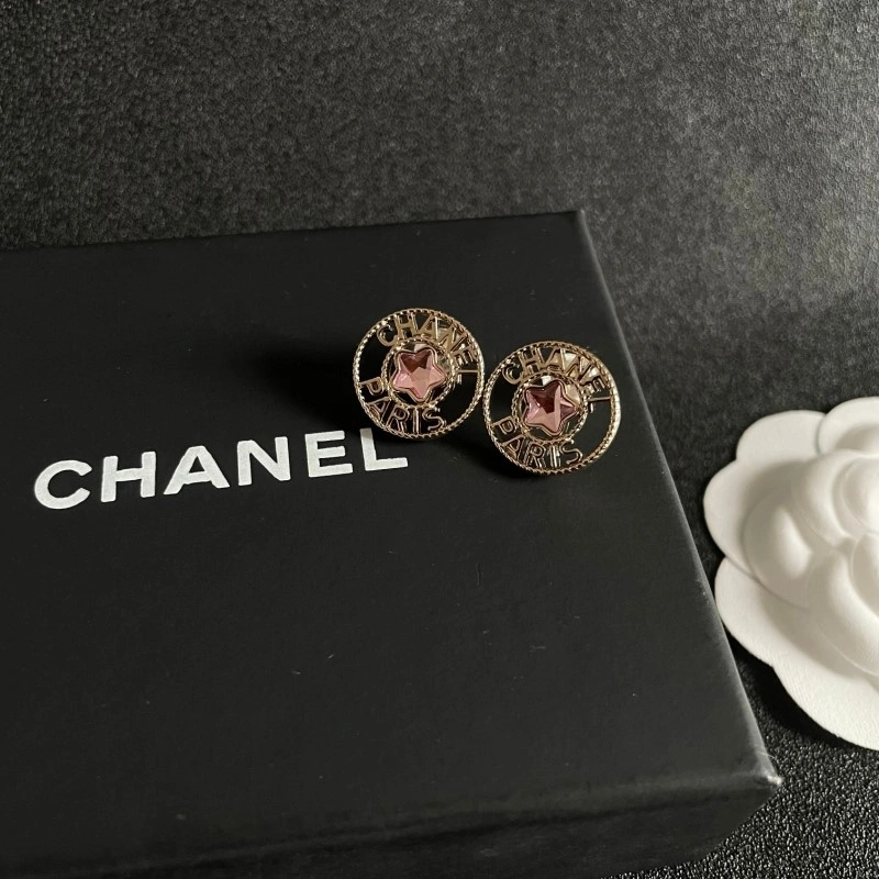 Chic Chanel Earrings 220184