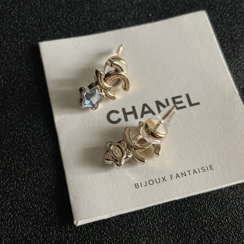 Breathable Chanel Earrings 220168