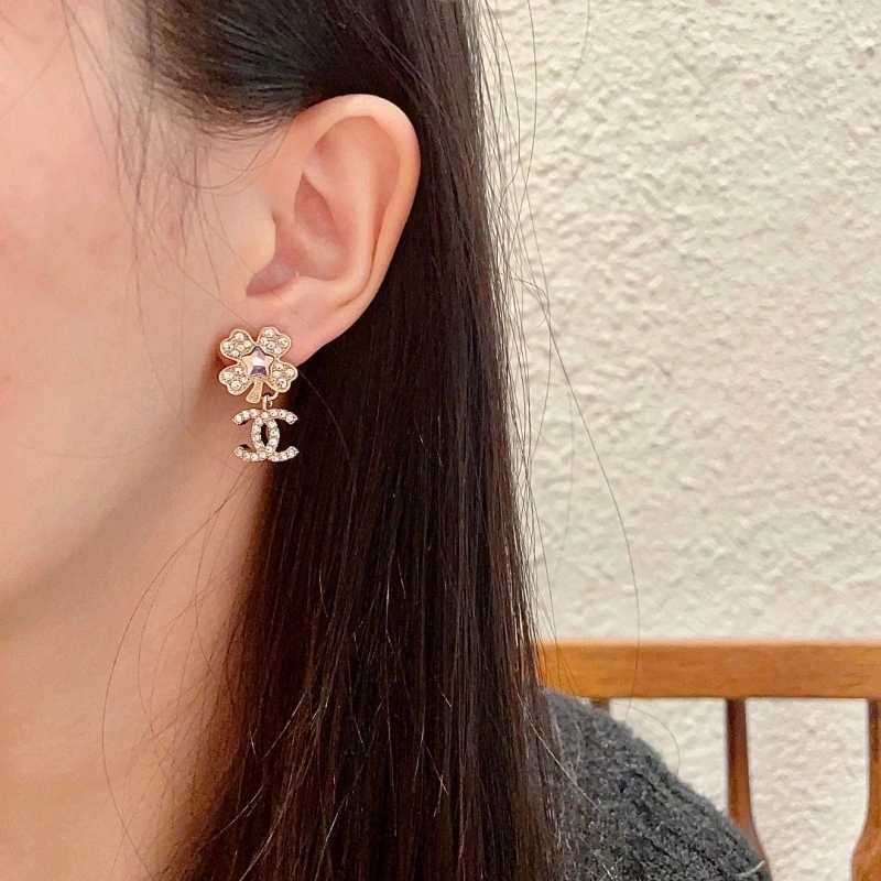 Chanel Earrings Stretchable 220169
