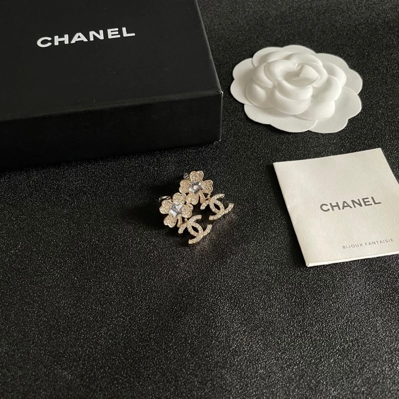 Chanel Earrings Stretchable 220169