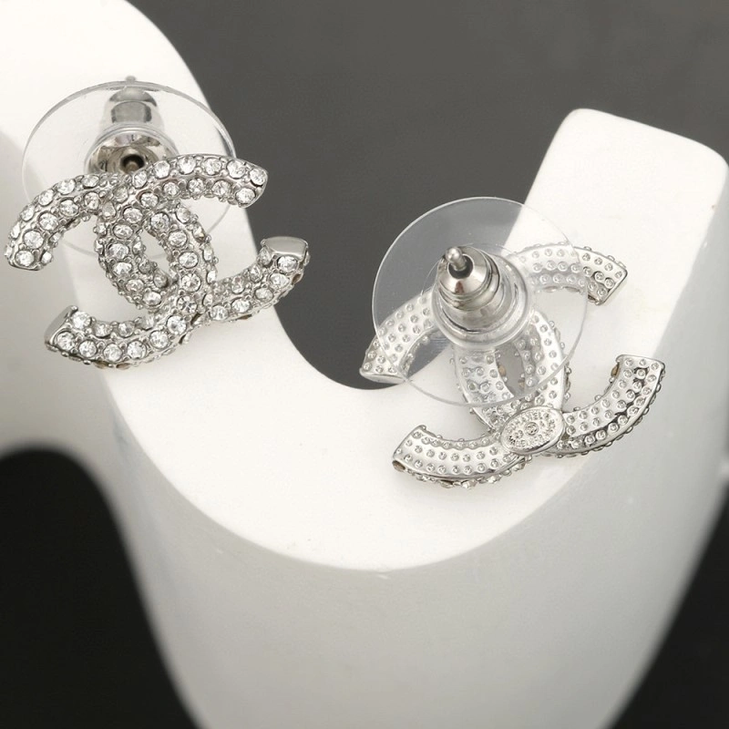 Chanel Earrings Practical 220182
