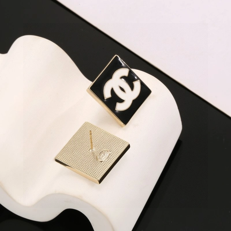 Chanel Earrings GoAnywhere 220172