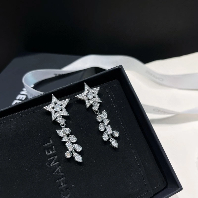 Chanel Earrings Youthful 220157