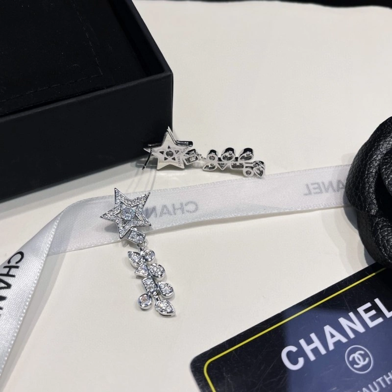 Chanel Earrings Youthful 220157