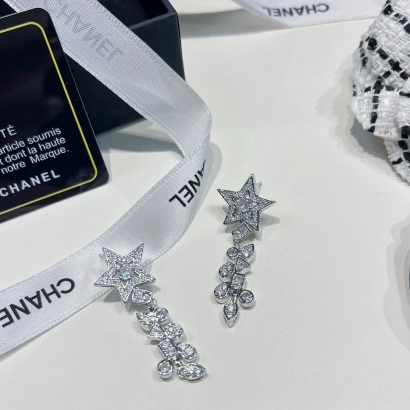 Chanel Earrings Youthful 220157