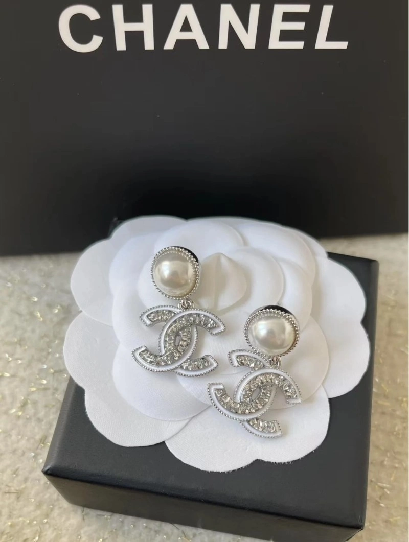 Chanel Earrings ComfortFit 220229