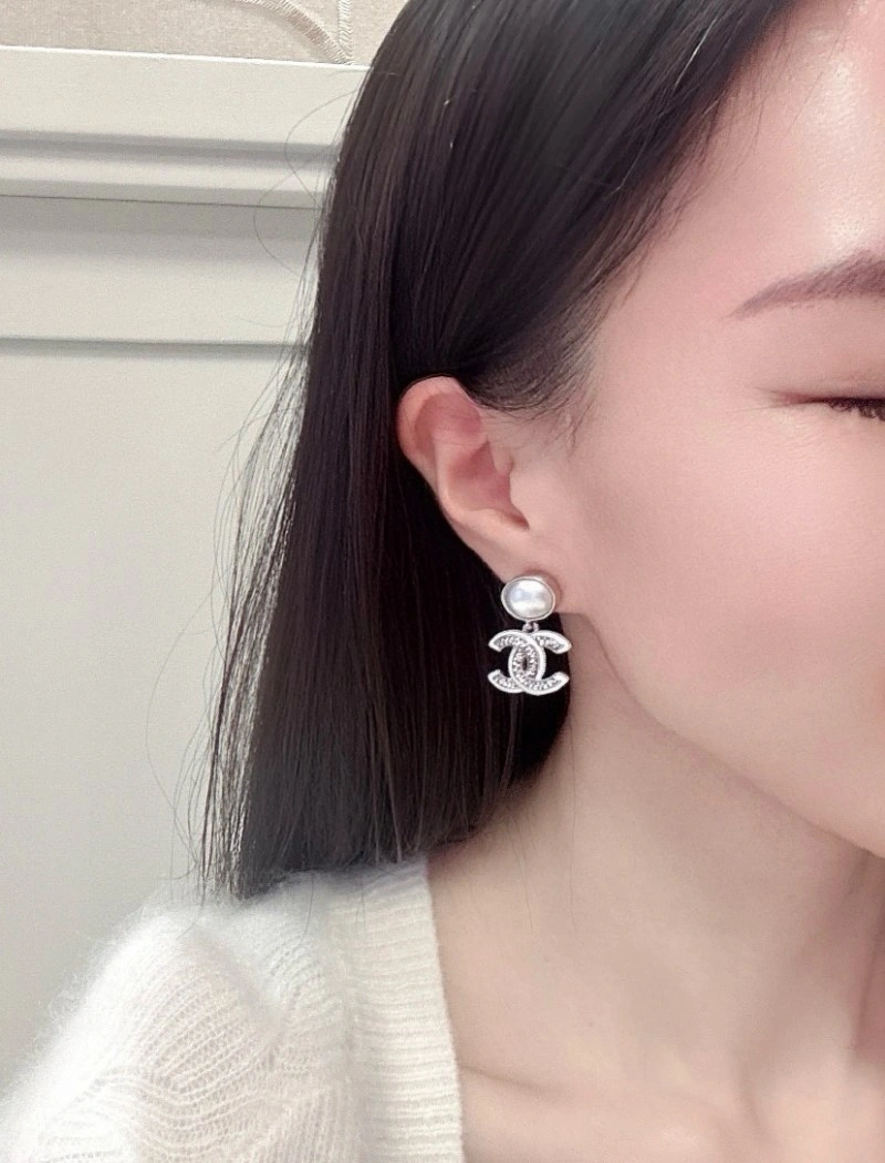 Chanel Earrings ComfortFit 220229