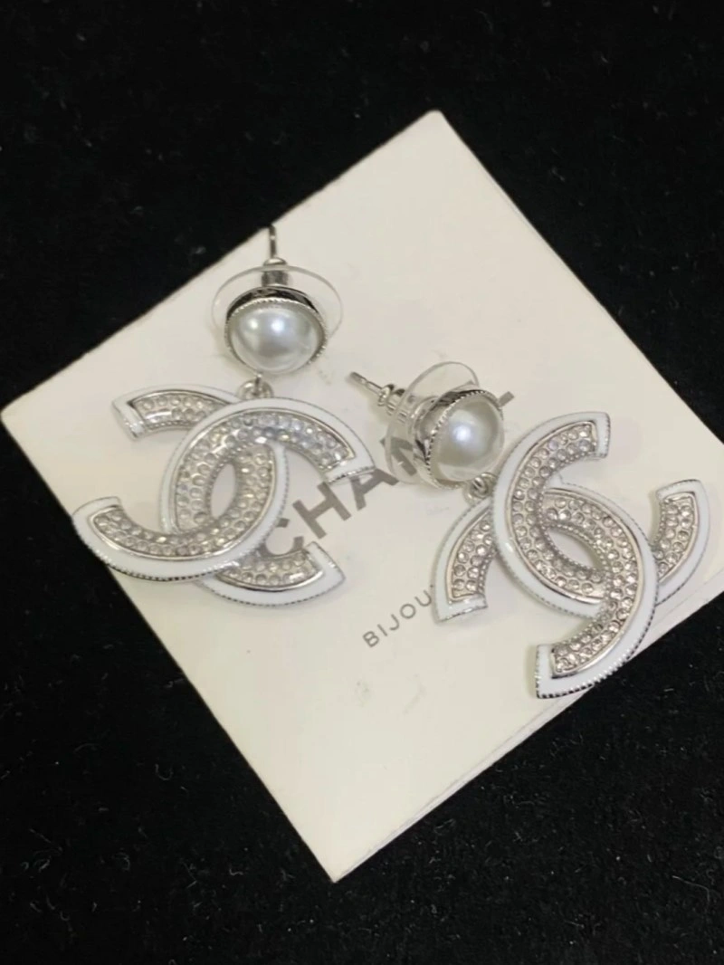 Chanel Earrings ComfortFit 220229