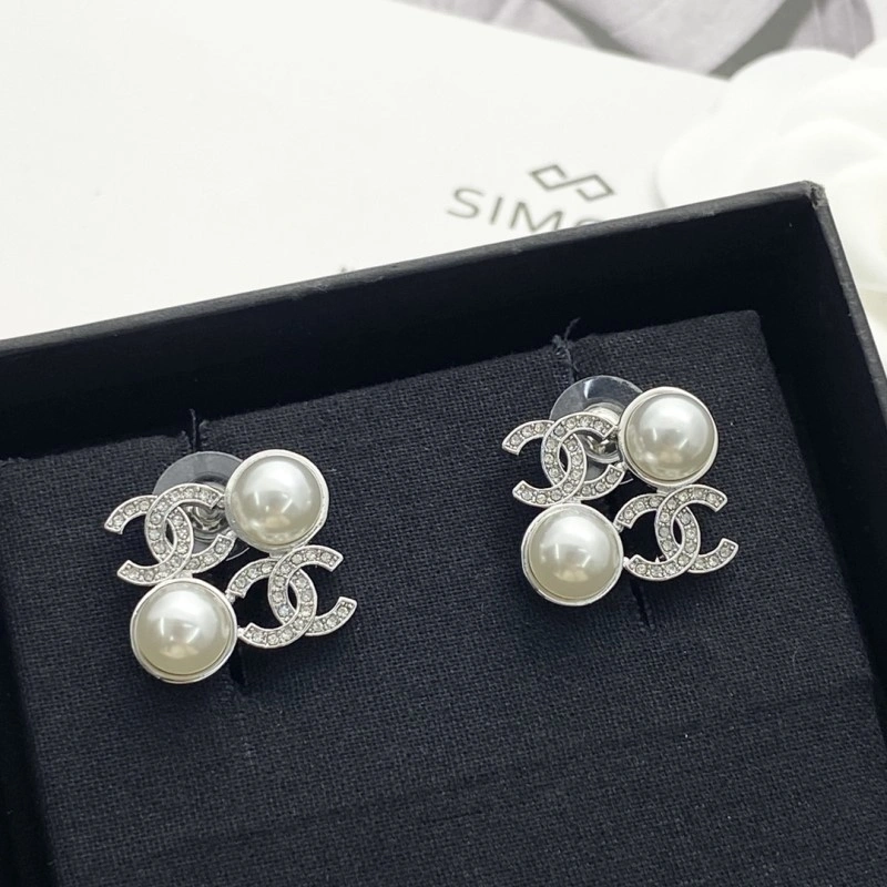 Chanel Earrings Trendsetting 220151