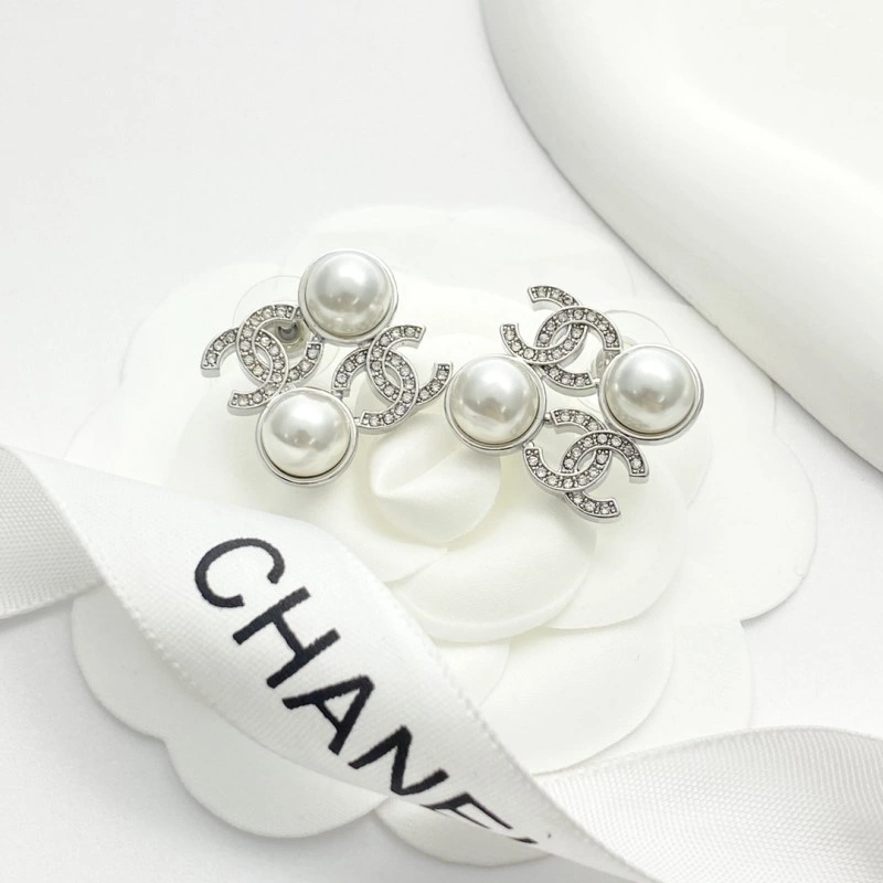 Chanel Earrings Trendsetting 220151