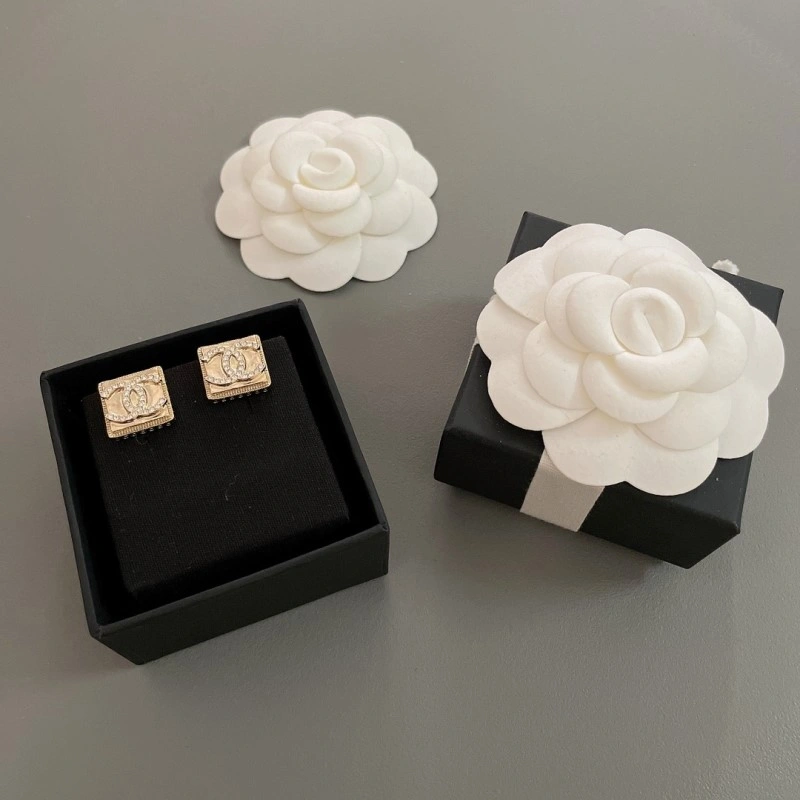 Chanel Earrings Durable 220147