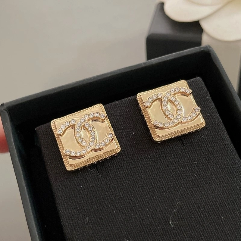 Chanel Earrings Durable 220147