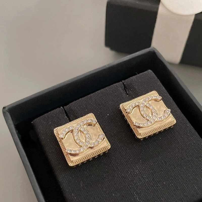 Chanel Earrings Durable 220147