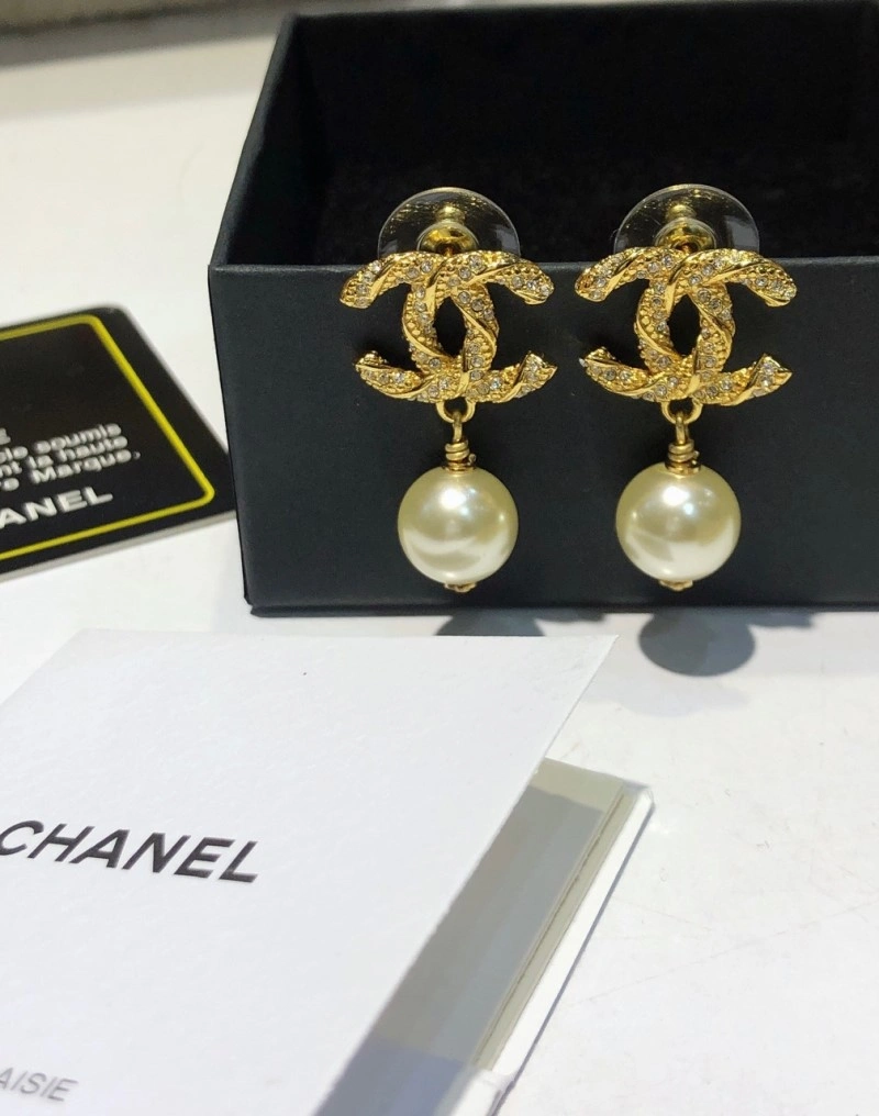 Chanel Earrings Sporty 220136