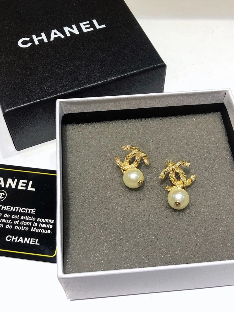 Chanel Earrings Sporty 220136