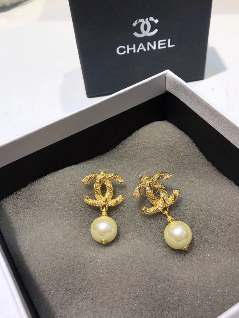 Chanel Earrings Sporty 220136