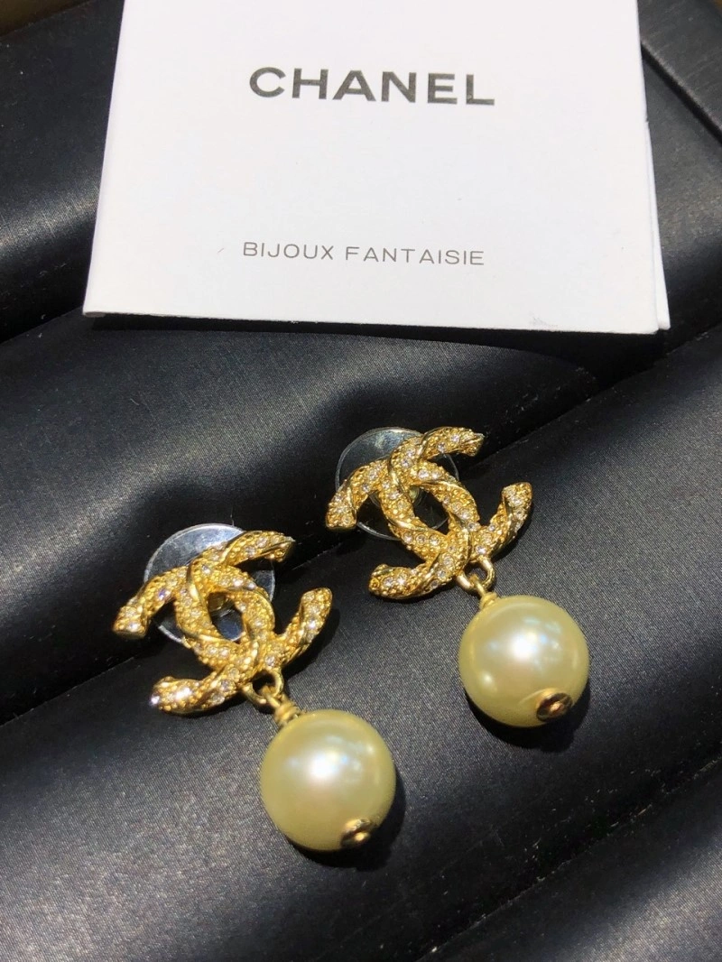 Chanel Earrings Sporty 220136