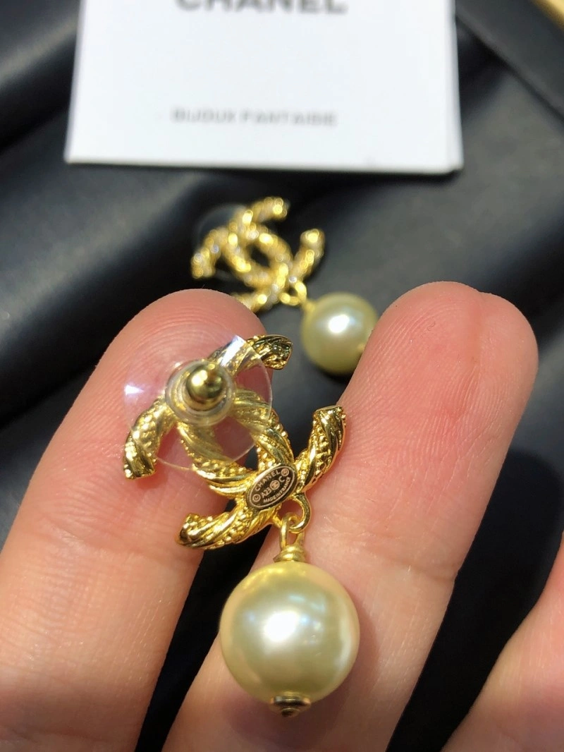 Chanel Earrings Sporty 220136