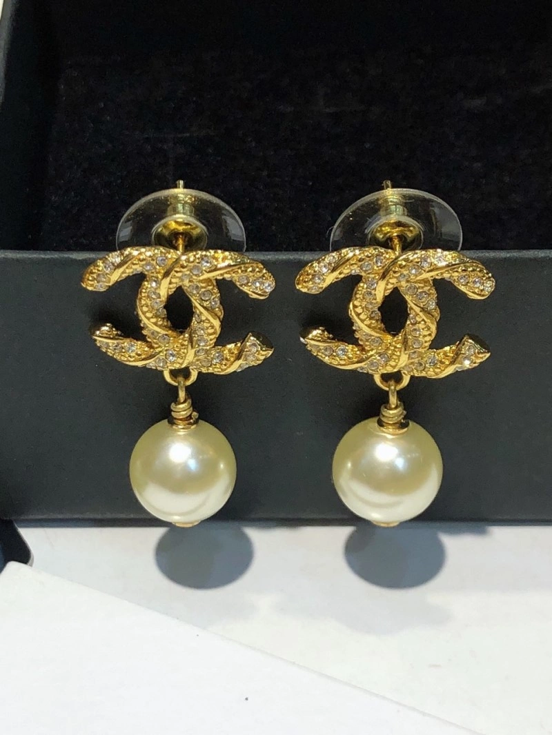 Chanel Earrings Sporty 220136