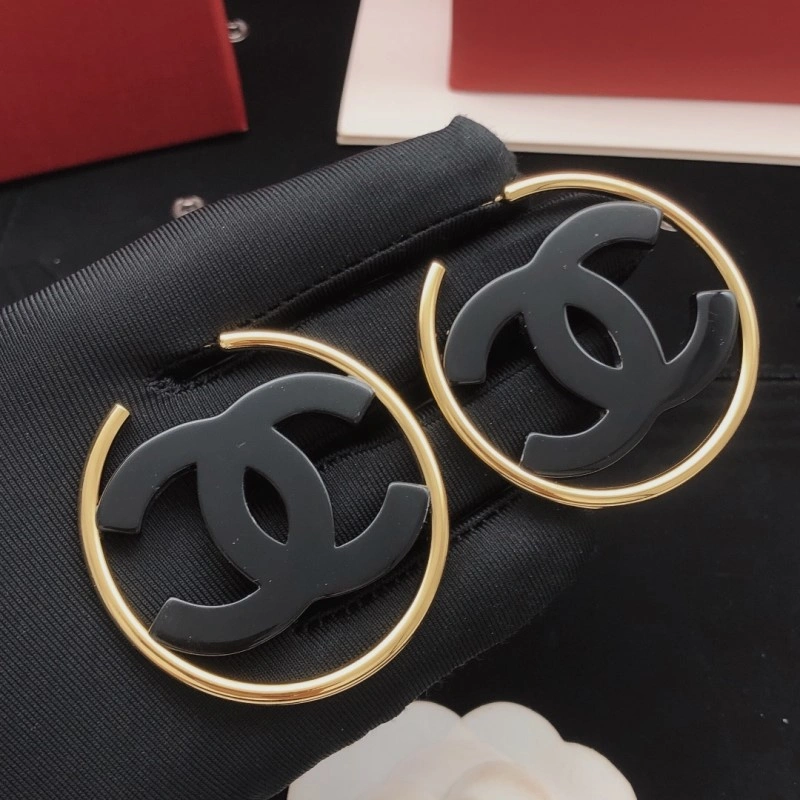WrinkleFree Chanel Earrings 220125
