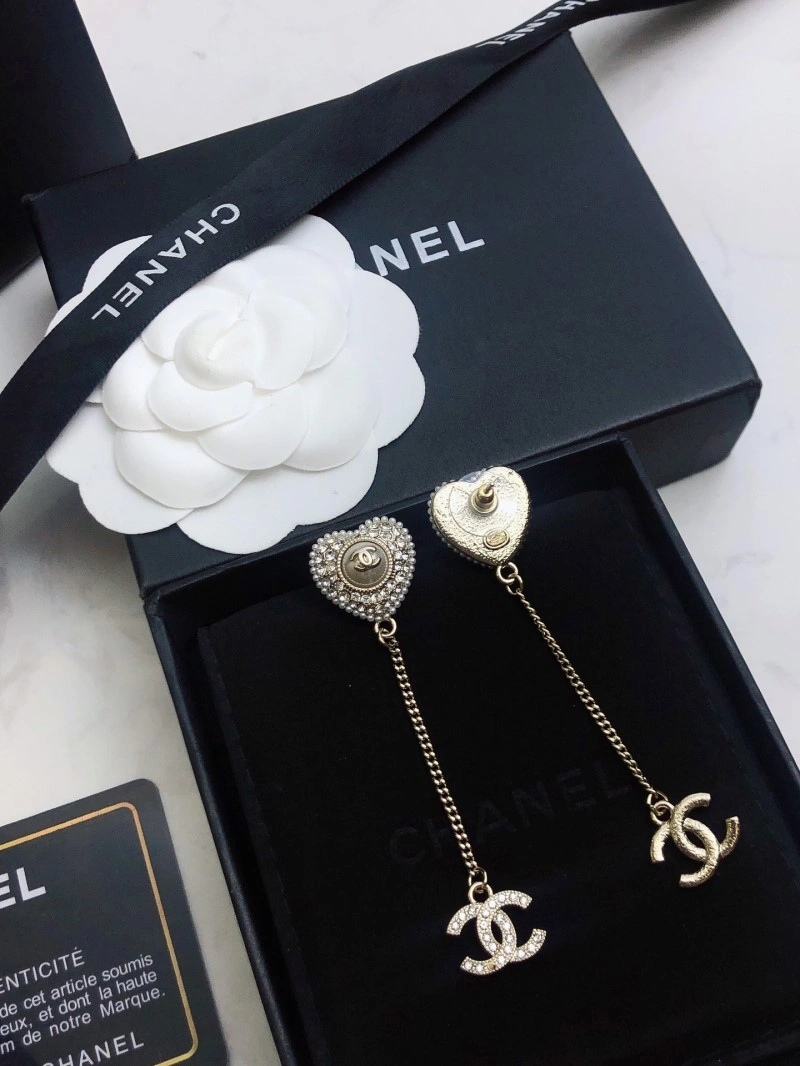 Chanel Earrings Lightweight 220131