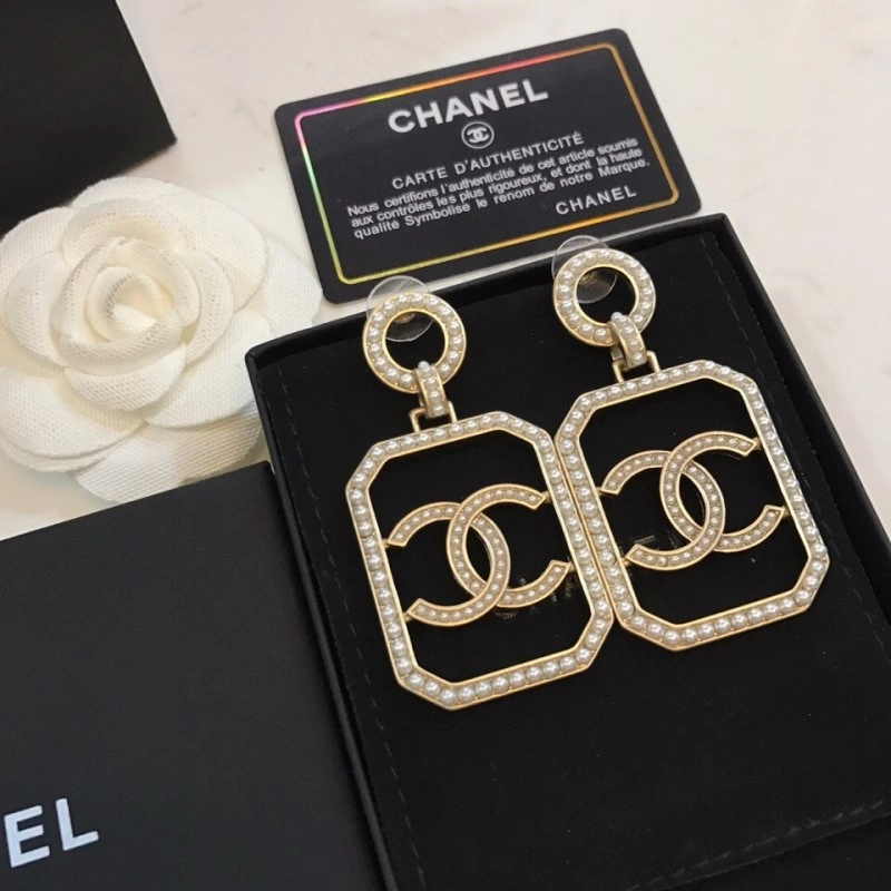 Classic Chanel Earrings 220133