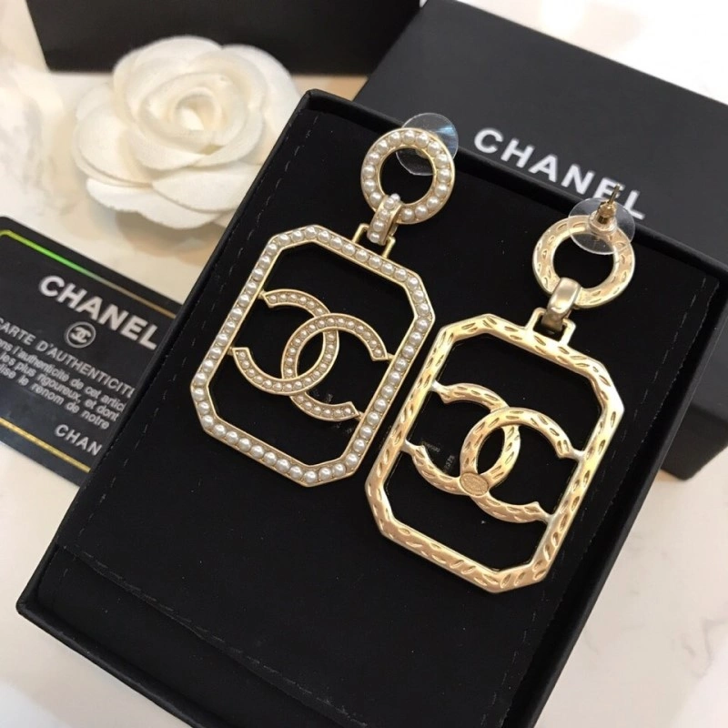 Classic Chanel Earrings 220133