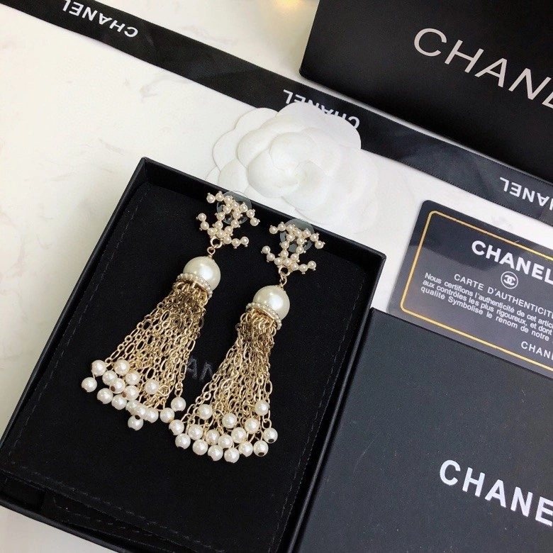 Durable Chanel Earrings 220120
