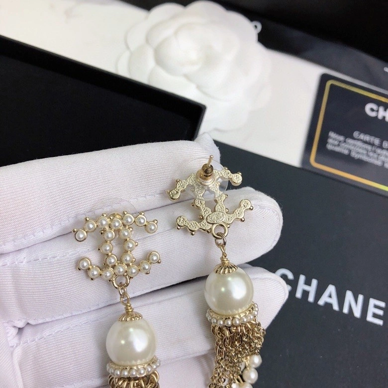 Durable Chanel Earrings 220120