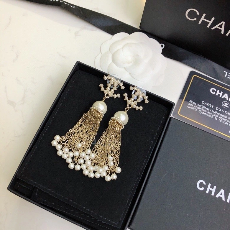Durable Chanel Earrings 220120
