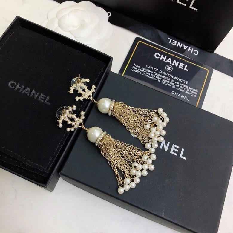 Durable Chanel Earrings 220120