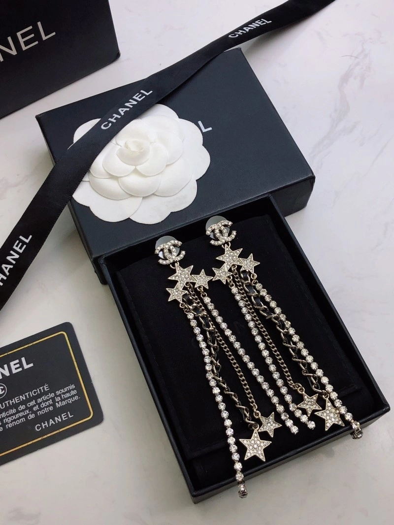 Stylish Chanel Earrings 220232