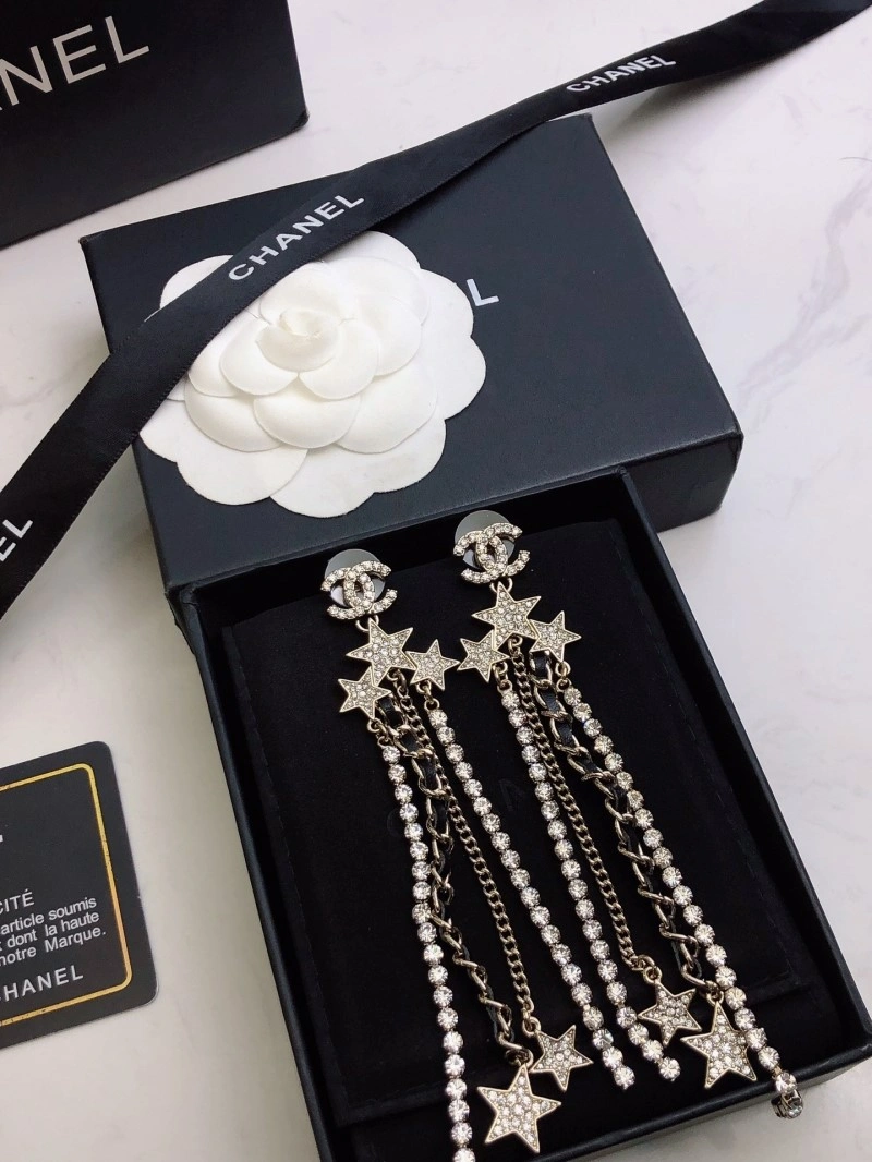 Stylish Chanel Earrings 220232