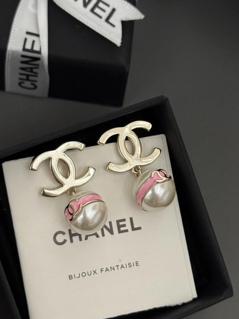 Chanel Earrings Supportive 220122