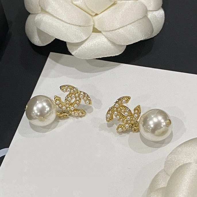 HighQuality Chanel Earrings 220113