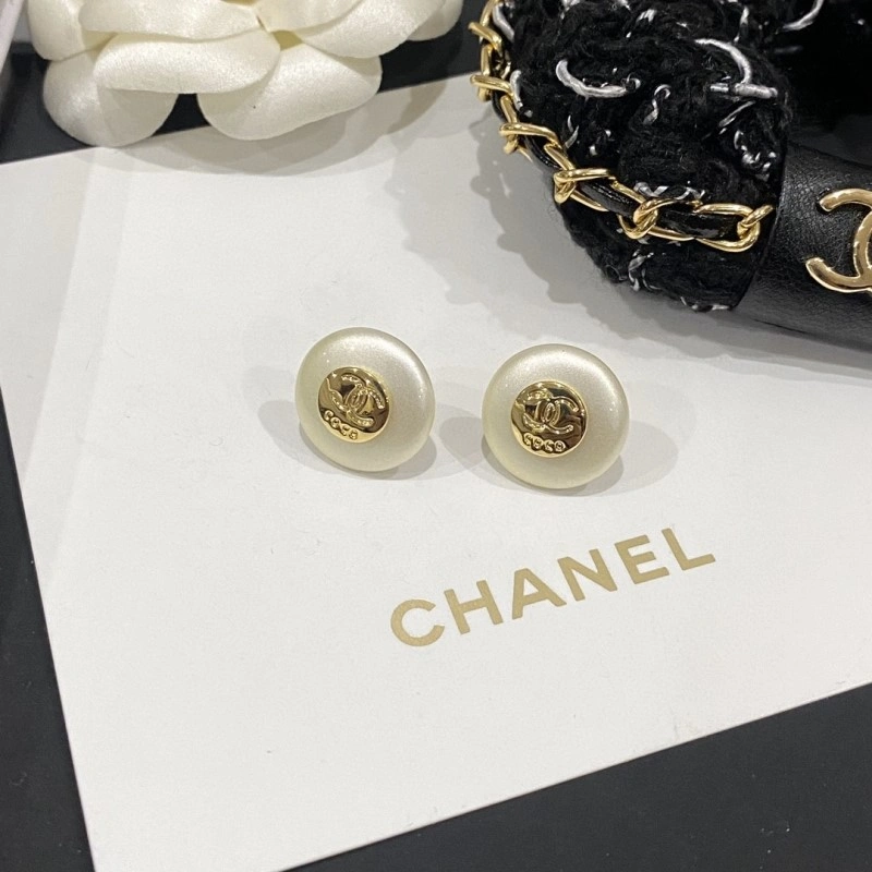 WrinkleFree Chanel Earrings 220097