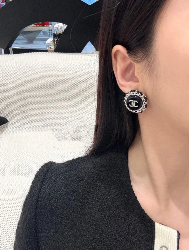 Compact Chanel Earrings 220102