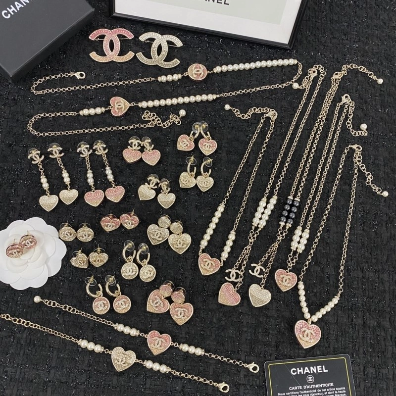 Chanel Earrings Lightweight 220115
