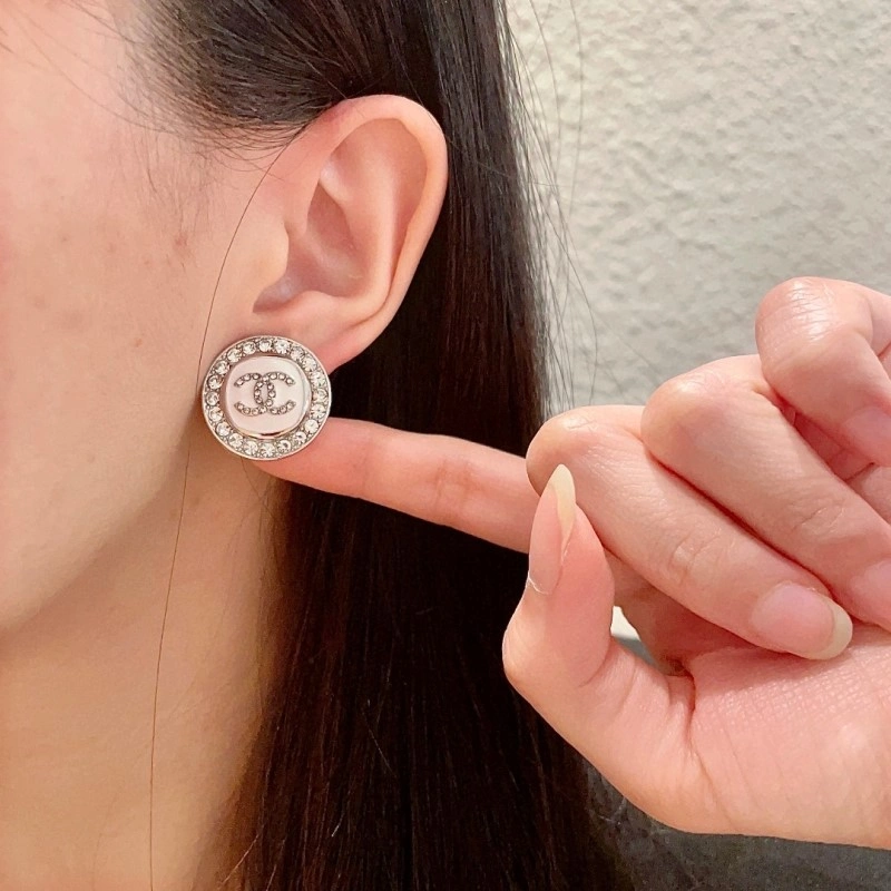 Chanel Earrings WrinkleFree 220108