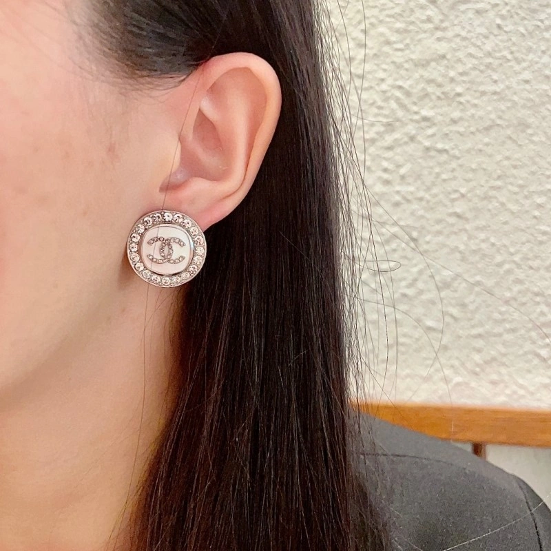 Chanel Earrings WrinkleFree 220108
