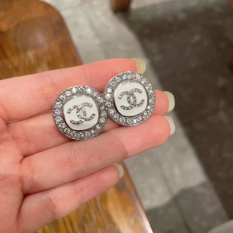 Chanel Earrings WrinkleFree 220108
