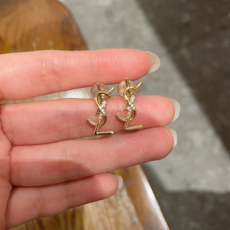 Chanel Earrings WellDesigned 220087