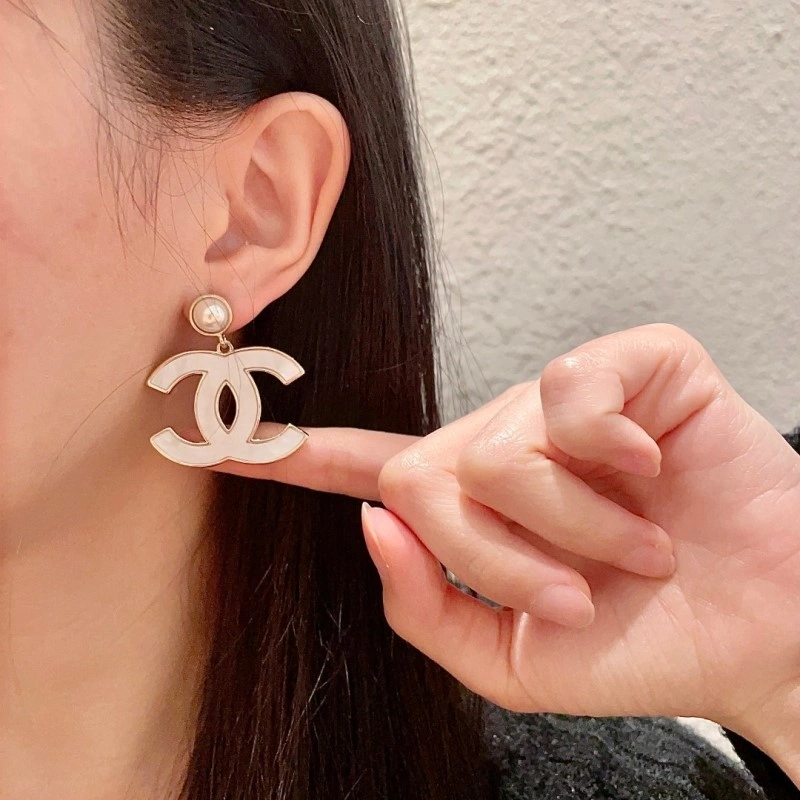 HighQuality Chanel Earrings 220091