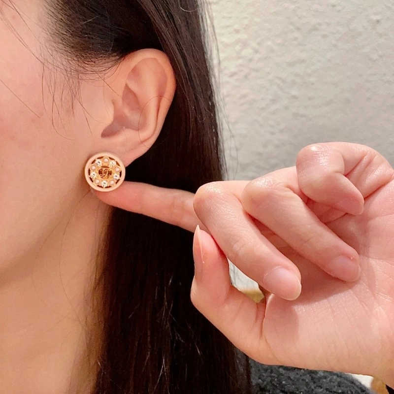 Refined Chanel Earrings 220093