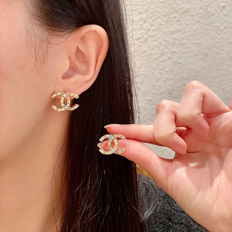 Chanel Earrings Breathable 220080