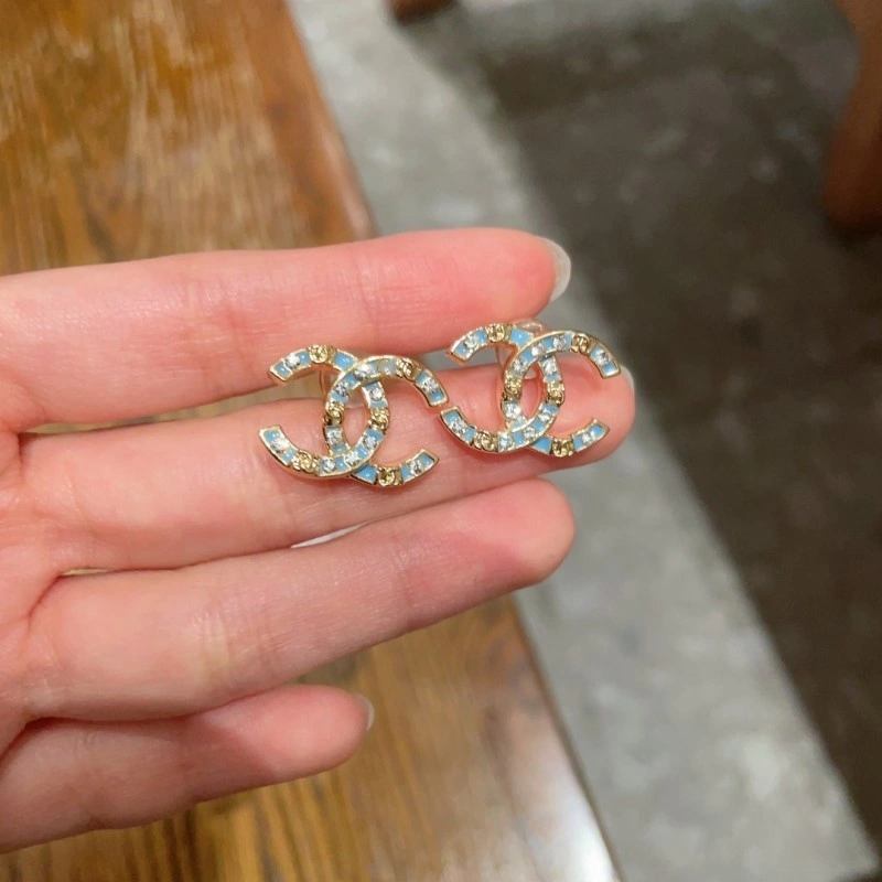 Chanel Earrings Breathable 220080