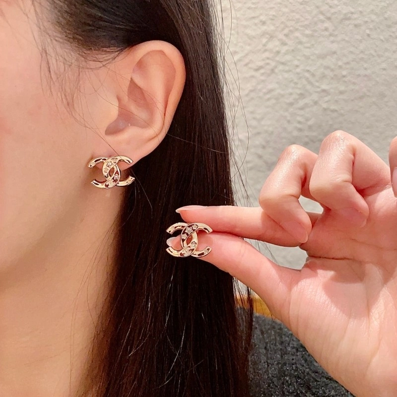 Chanel Earrings EyeCatching 220077